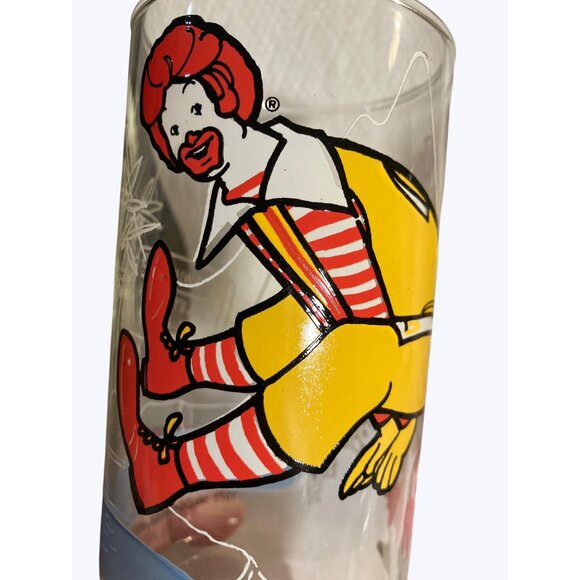 Vintage 1977 McDonalds Collectible Glass Set With Retro Ronald Mcdonald Graphic - Picture 11 of 11